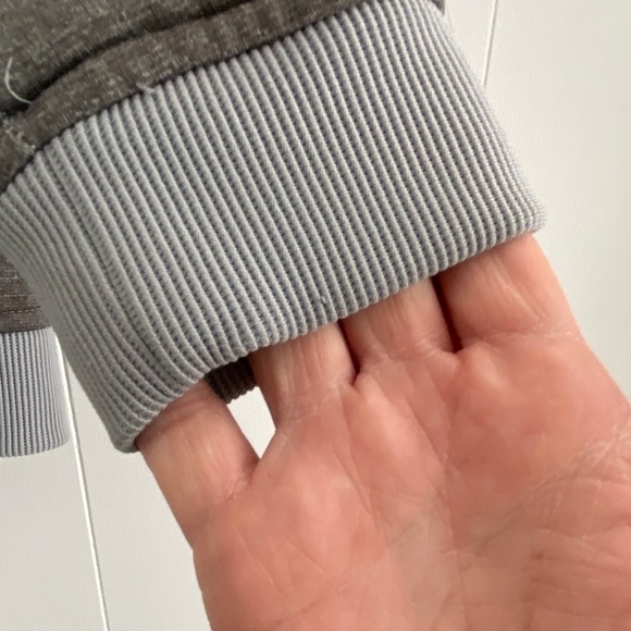 Ladies Under Armour Cold Gear grey 1/2 zip hoodie size S - Picture 5 of 9